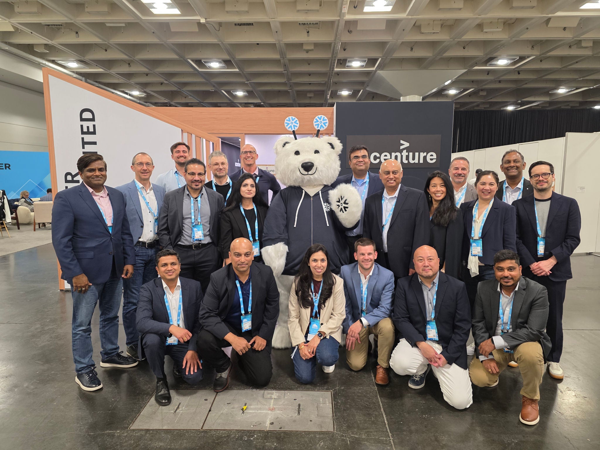 Snowflake Group Photo 2024